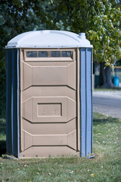 Best High-end porta potty rental  in Bridgeport, WA